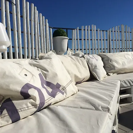 Les Voiles Hotel Toulon