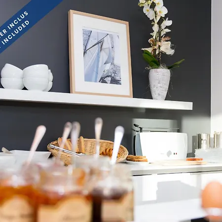 Hotel Les Voiles Toulon