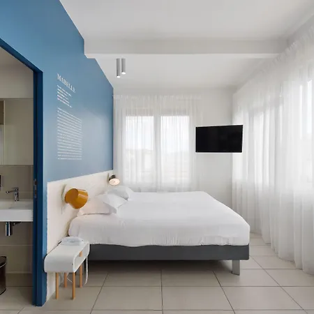 ホテル Hotel-rooftop Les Voiles 3*