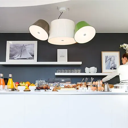 Ξενοδοχείο Hotel-rooftop Les Voiles 3*